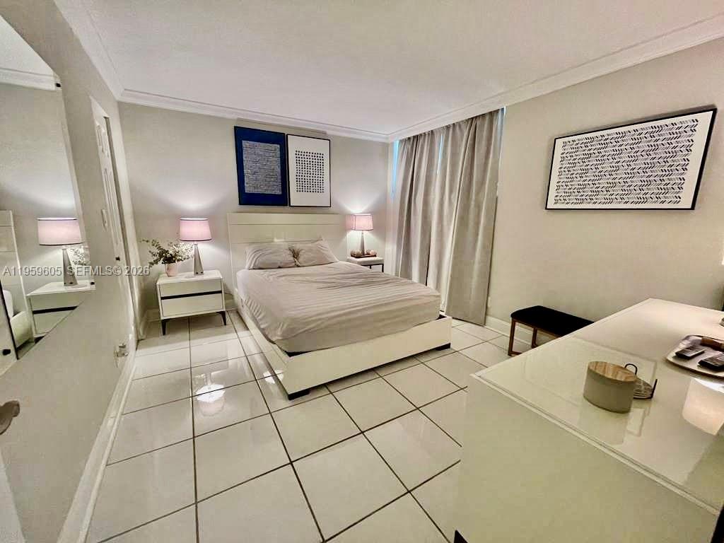 4800 Bayview Dr #505, Fort Lauderdale FL 33308