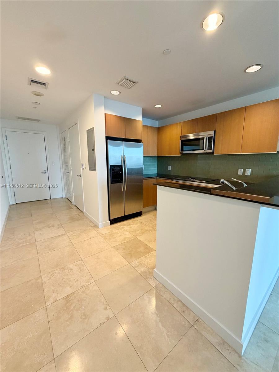 1060 Brickell Ave #2113, Miami FL 33131
