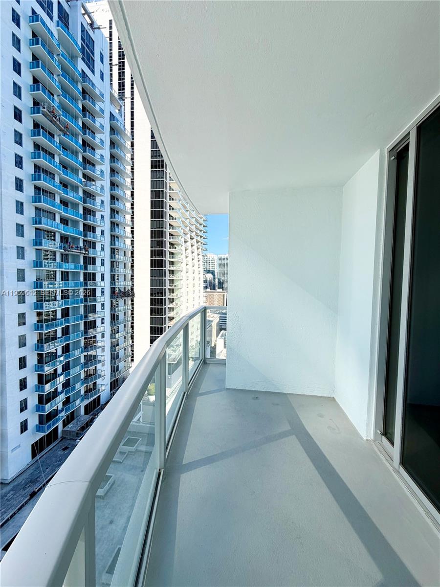 1060 Brickell Ave #2113, Miami FL 33131