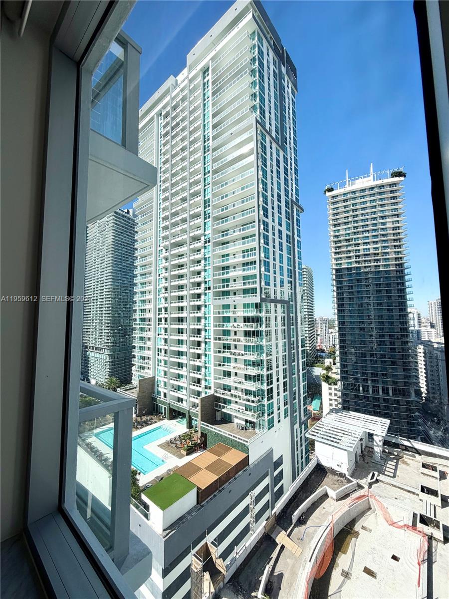 1060 Brickell Ave #2113, Miami FL 33131