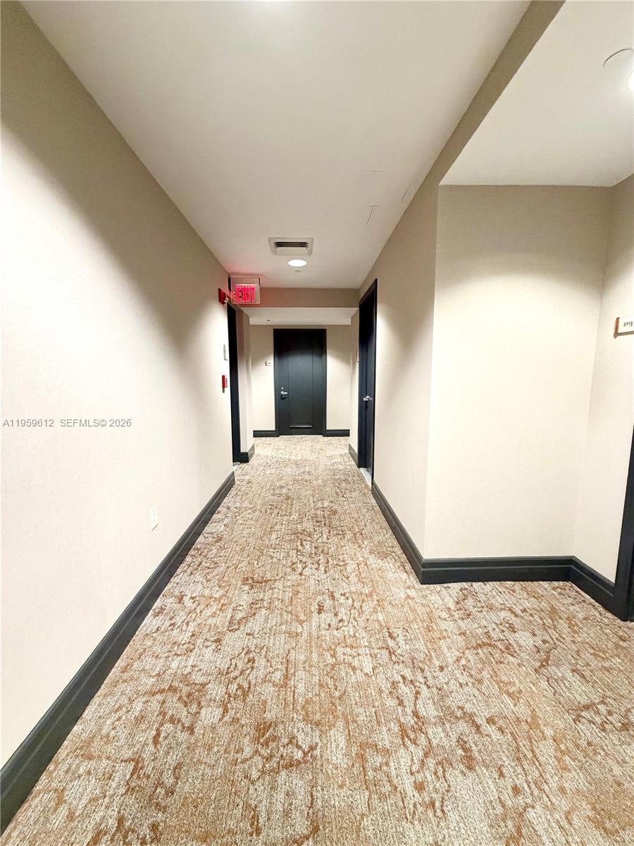1060 Brickell Ave #2113, Miami FL 33131