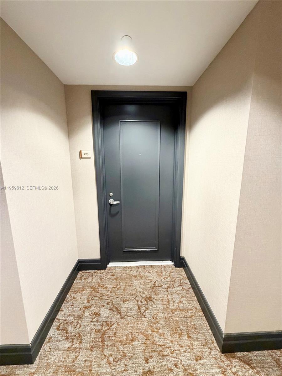 1060 Brickell Ave #2113, Miami FL 33131