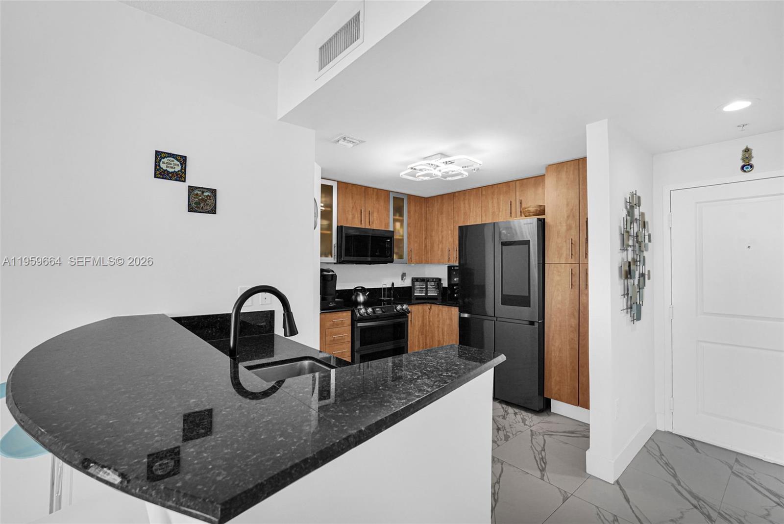 7910 Harbor Island Dr #1103, North Bay Village FL 33141