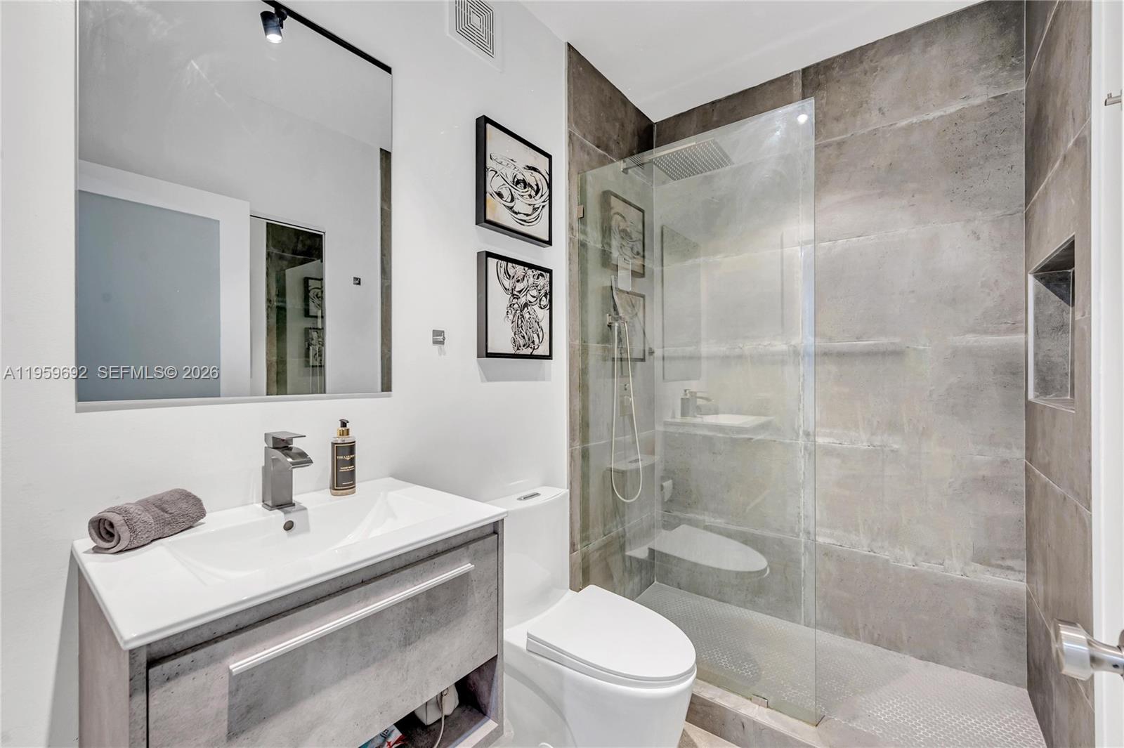 540 Brickell Key Dr #409, Miami FL 33131