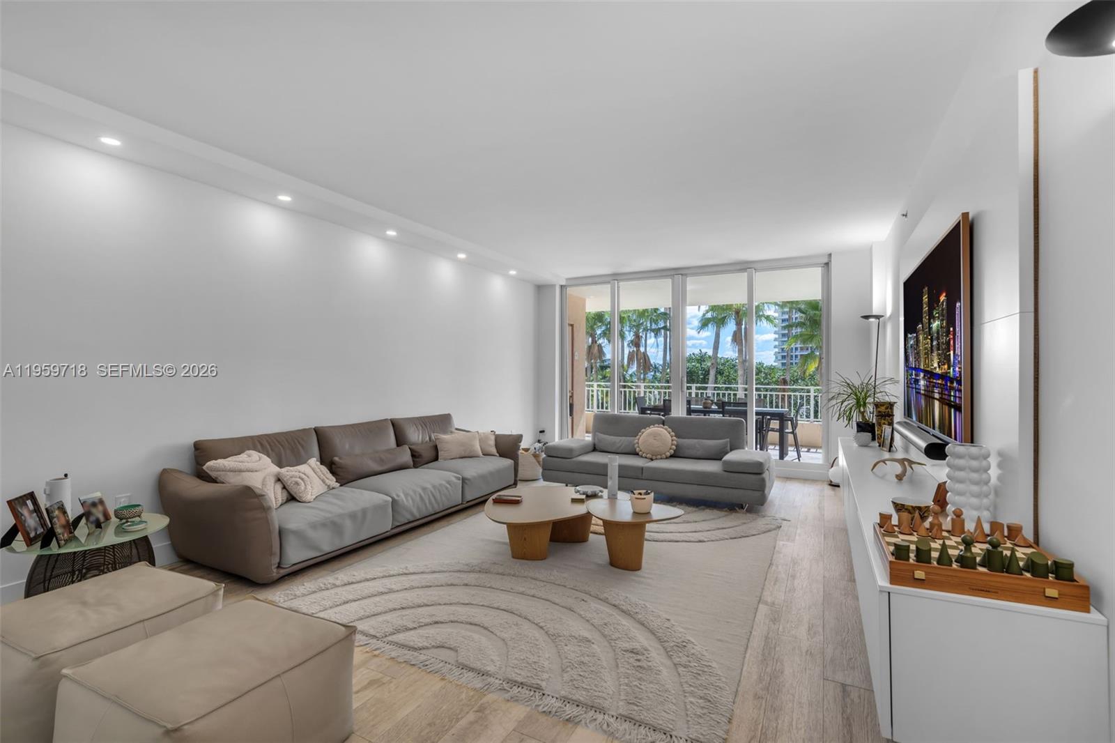 791 Crandon Blvd #501, Key Biscayne FL 33149