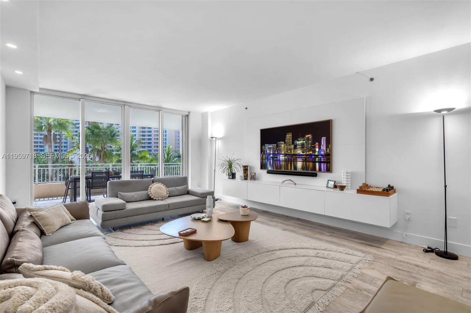 791 Crandon Blvd #501, Key Biscayne FL 33149