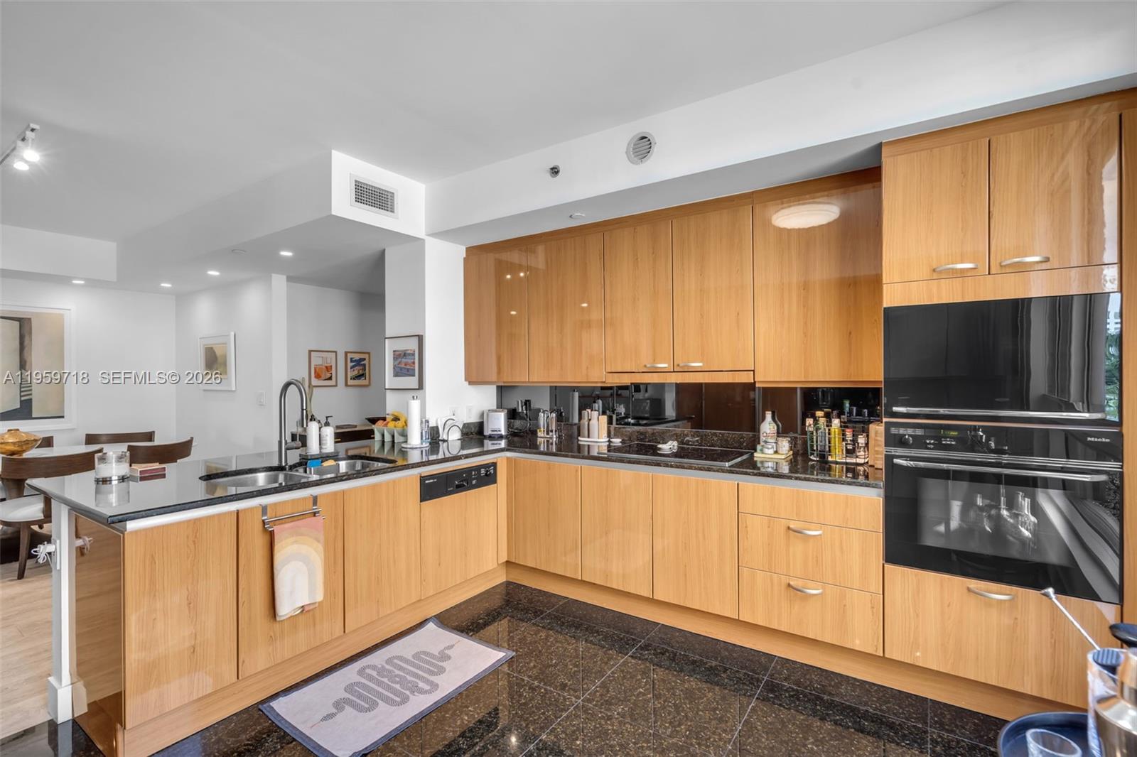 791 Crandon Blvd #501, Key Biscayne FL 33149