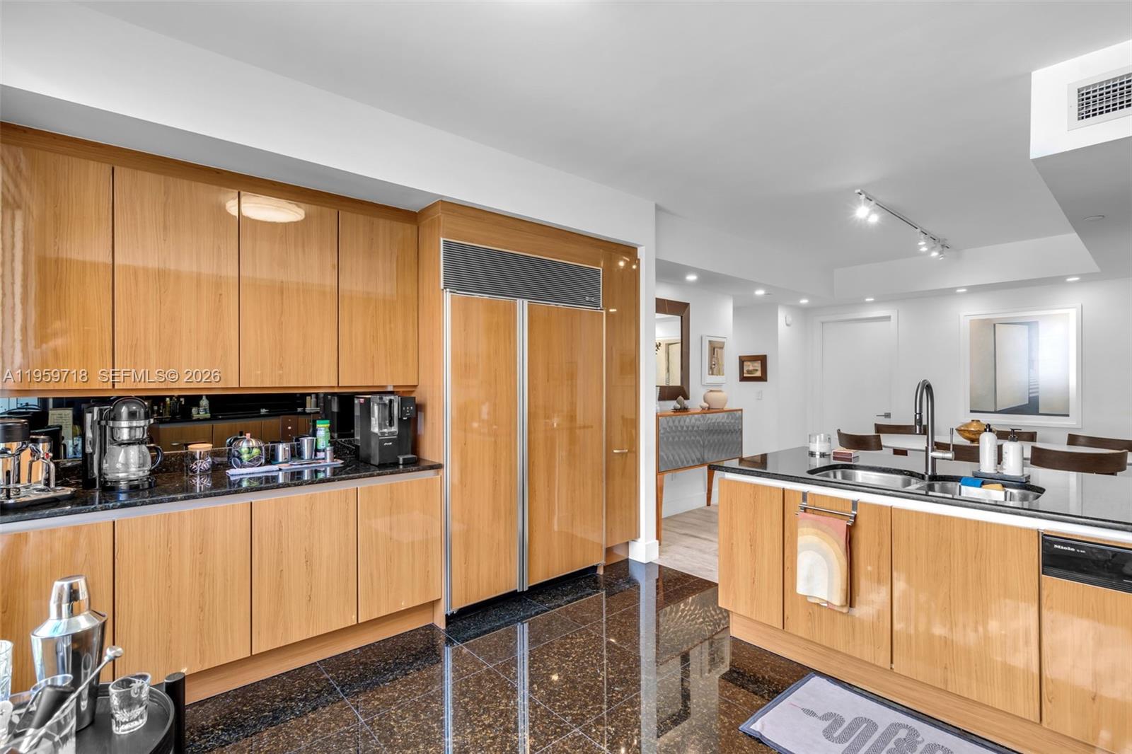 791 Crandon Blvd #501, Key Biscayne FL 33149