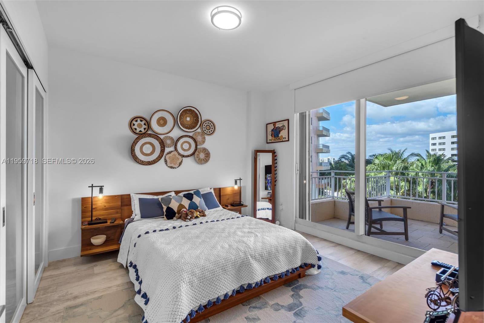 791 Crandon Blvd #501, Key Biscayne FL 33149