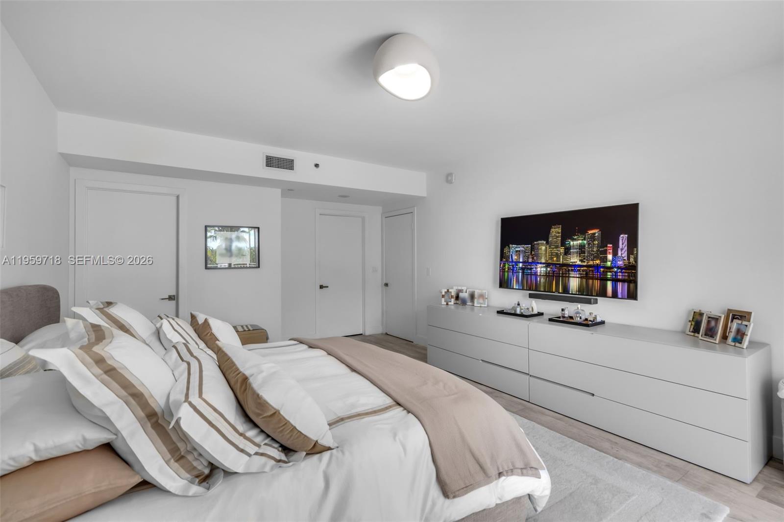 791 Crandon Blvd #501, Key Biscayne FL 33149