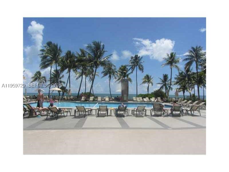 181 Crandon Blvd #308, Key Biscayne FL 33149