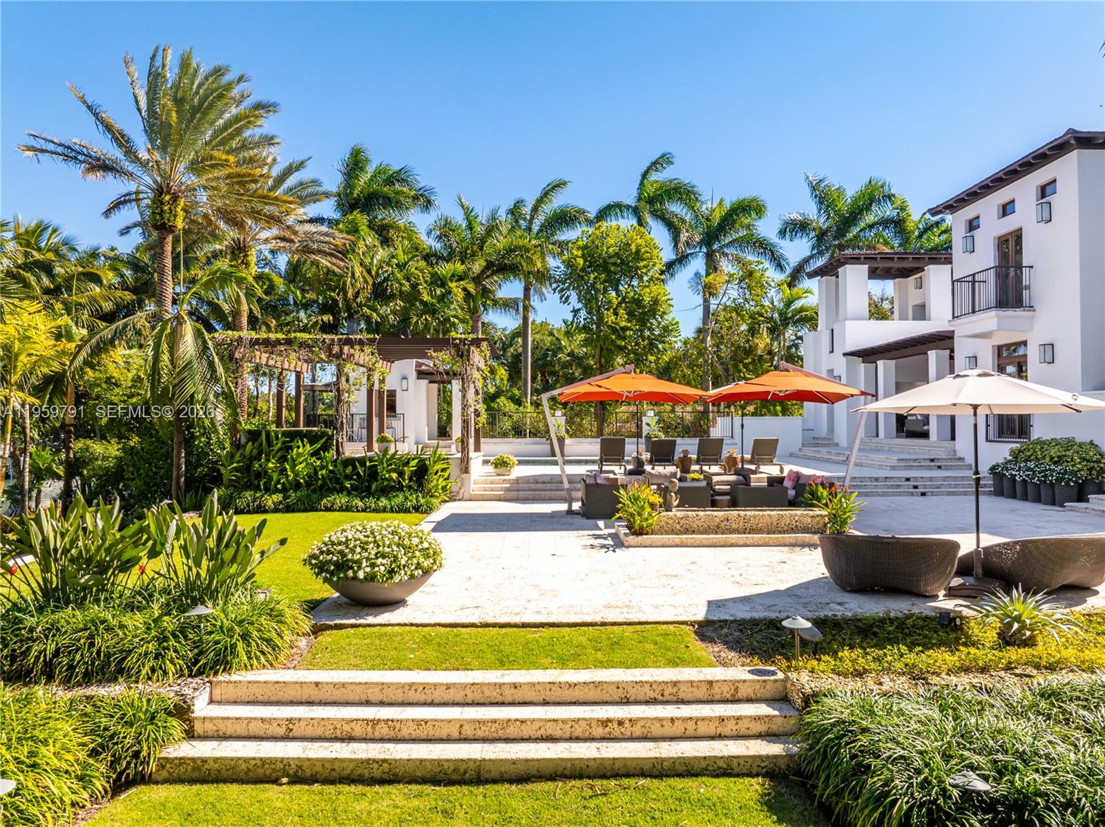 555 Arvida Pkwy, Coral Gables FL 33156