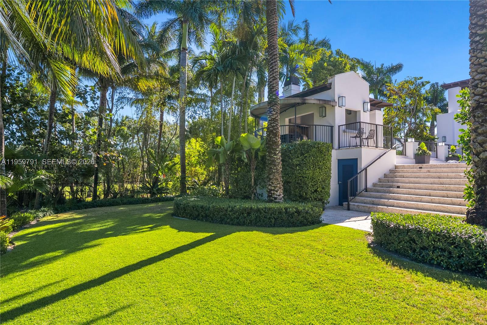 555 Arvida Pkwy, Coral Gables FL 33156