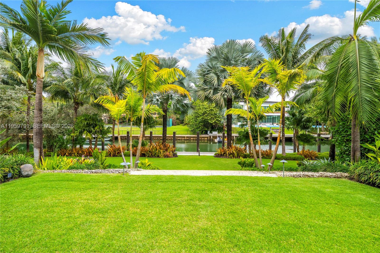 555 Arvida Pkwy, Coral Gables FL 33156
