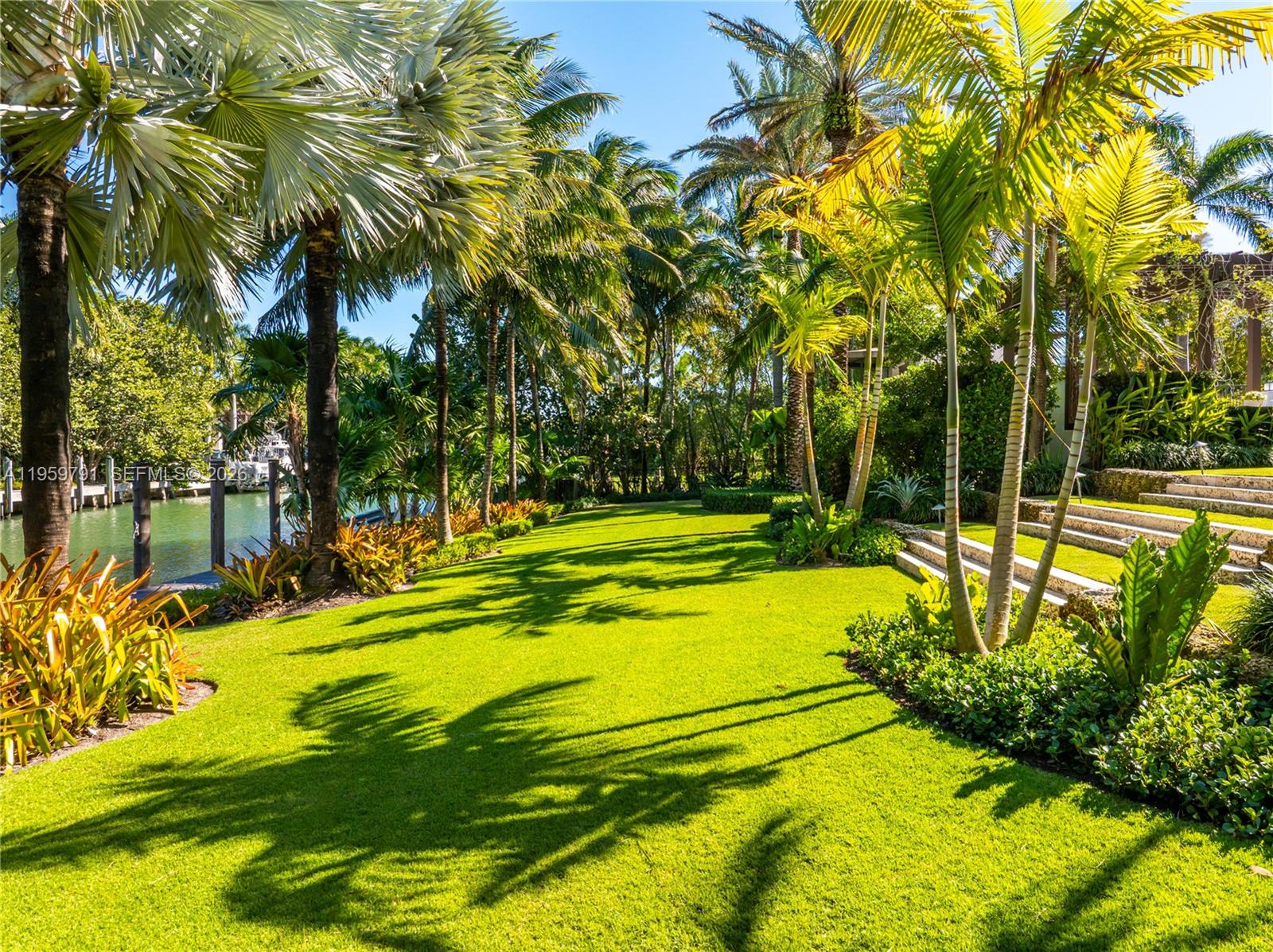 555 Arvida Pkwy, Coral Gables FL 33156