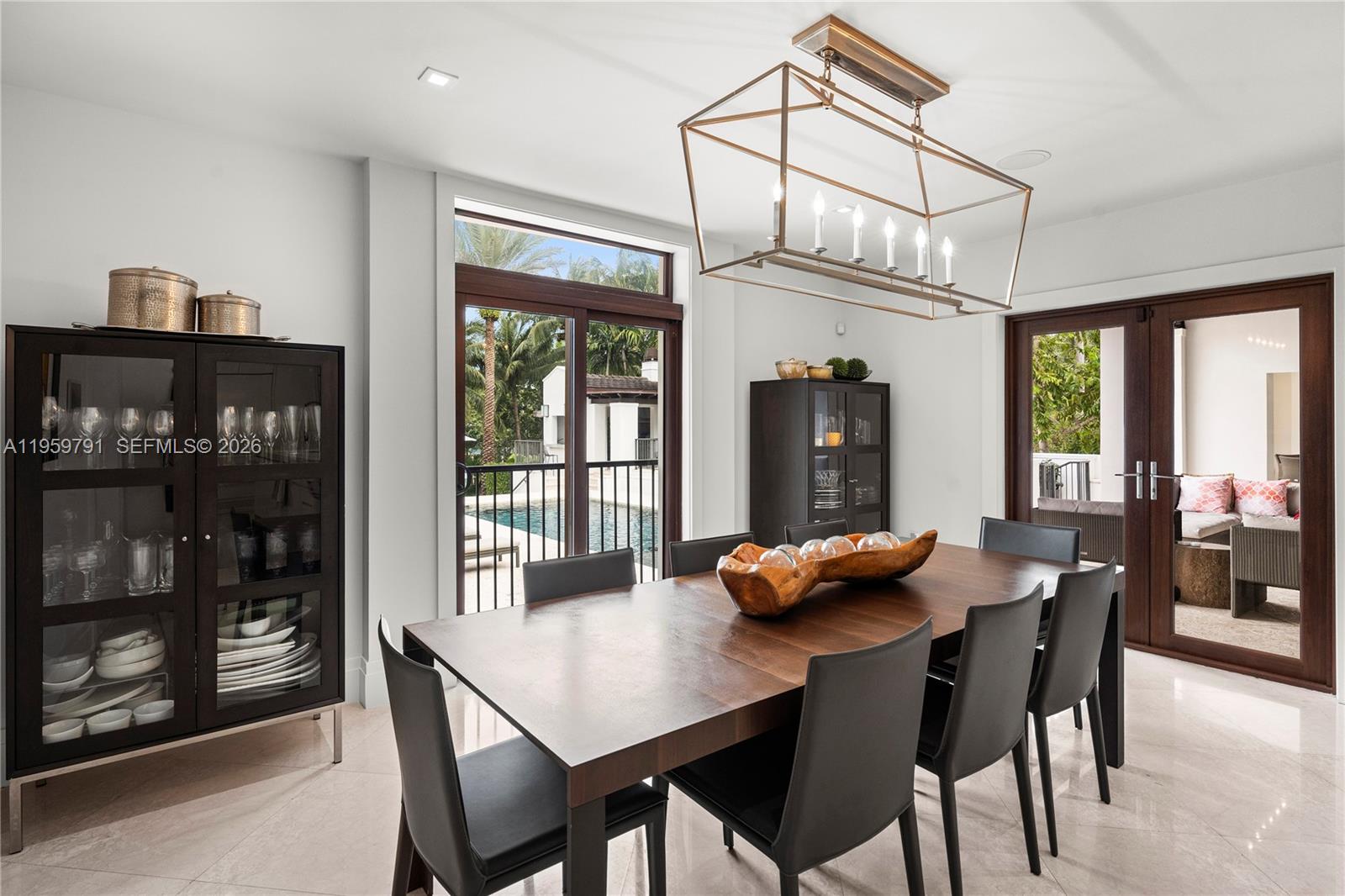 555 Arvida Pkwy, Coral Gables FL 33156