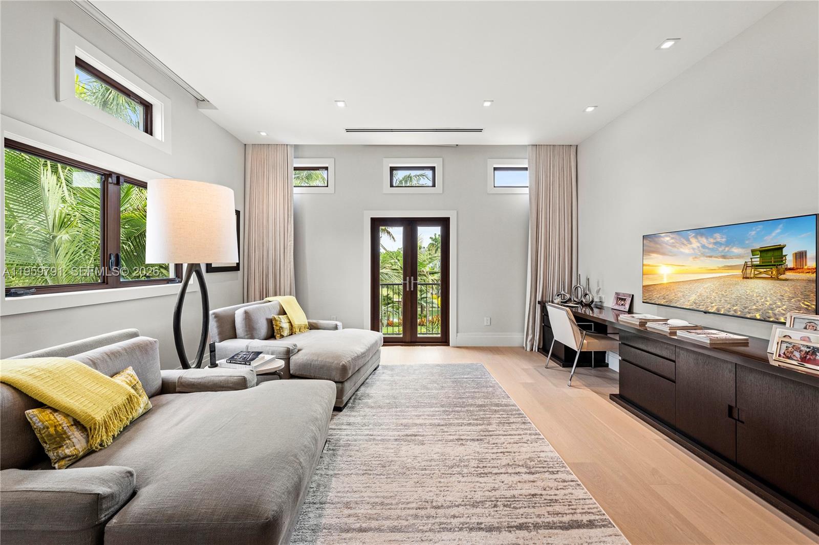 555 Arvida Pkwy, Coral Gables FL 33156