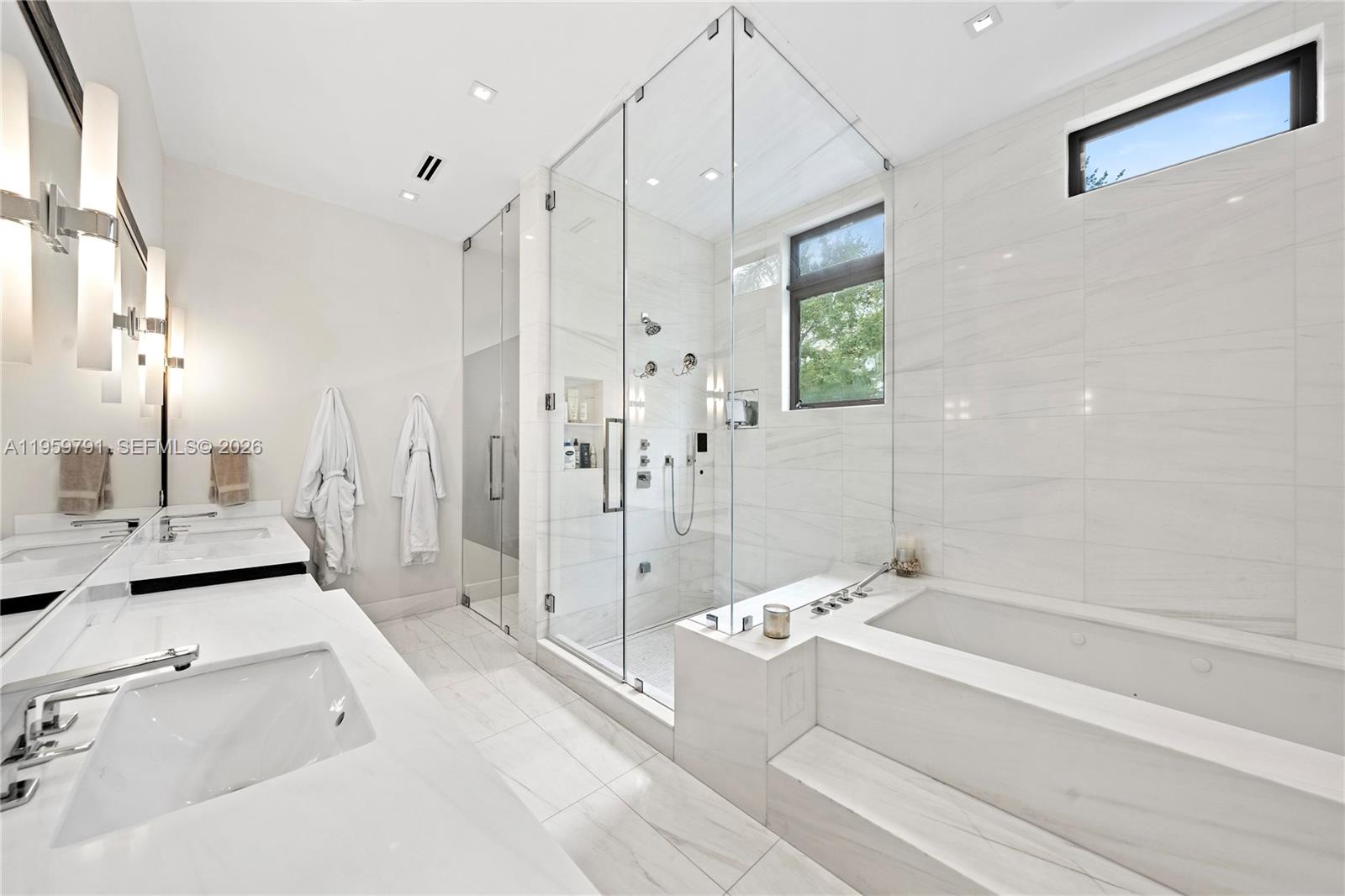 555 Arvida Pkwy, Coral Gables FL 33156
