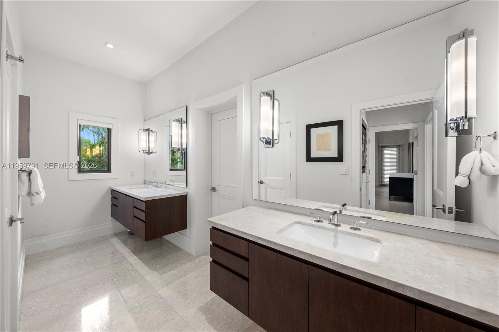 555 Arvida Pkwy, Coral Gables FL 33156