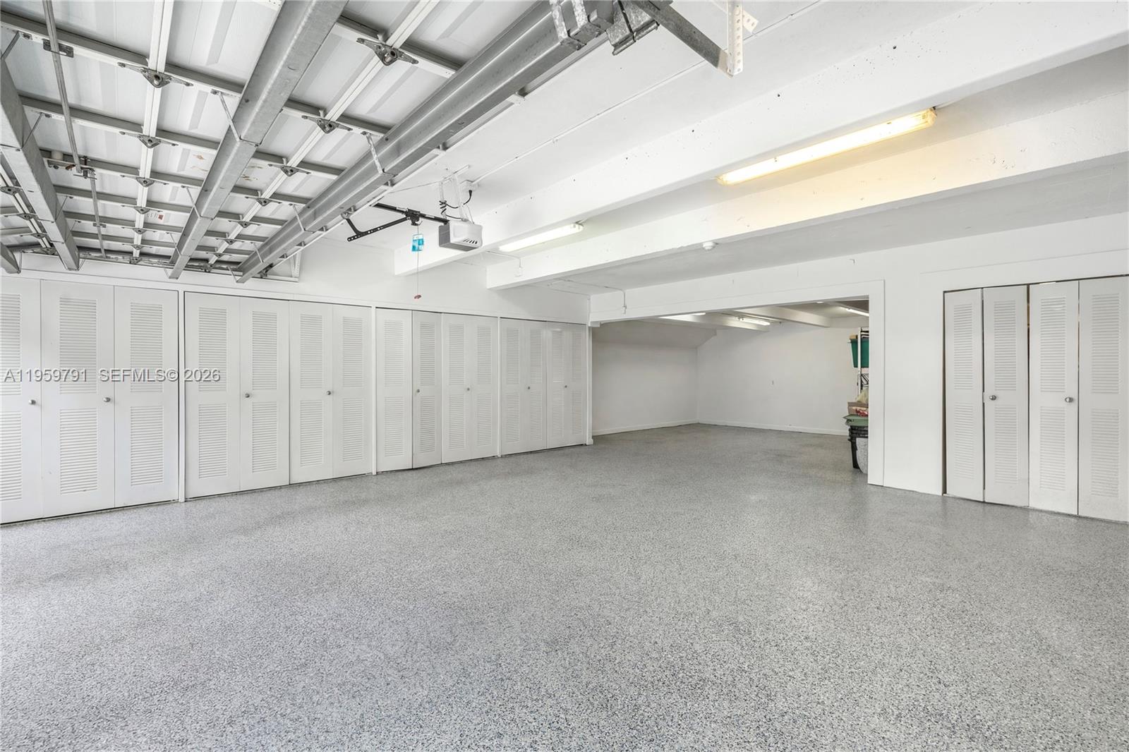 555 Arvida Pkwy, Coral Gables FL 33156