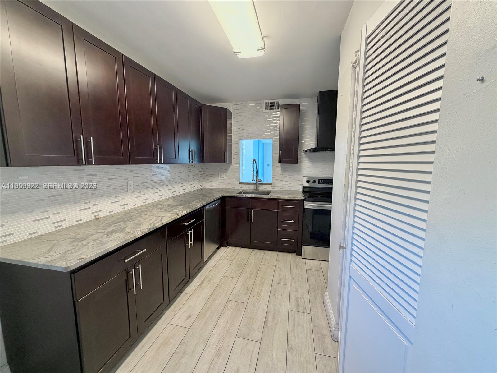 3660 NE 166th St #301 +40' Deeded Dock, North Miami Beach FL 33160