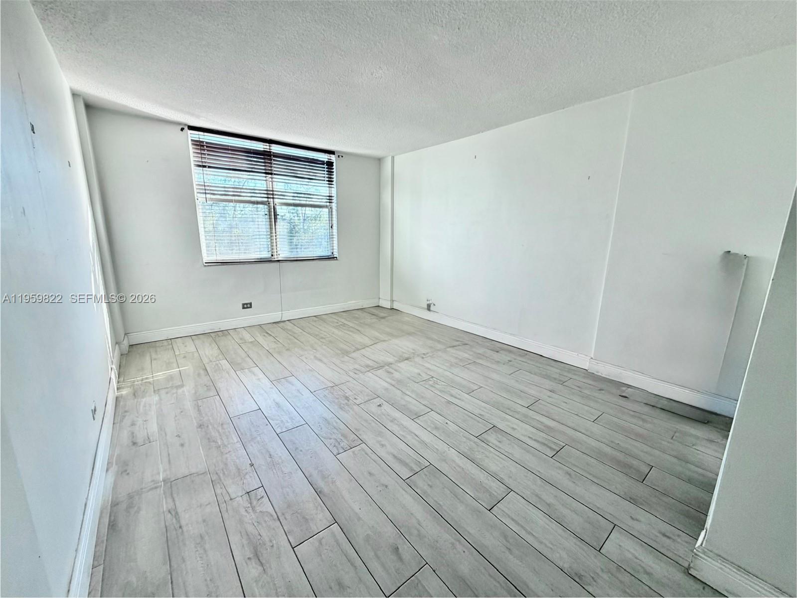 3660 NE 166th St #301 +40' Deeded Dock, North Miami Beach FL 33160