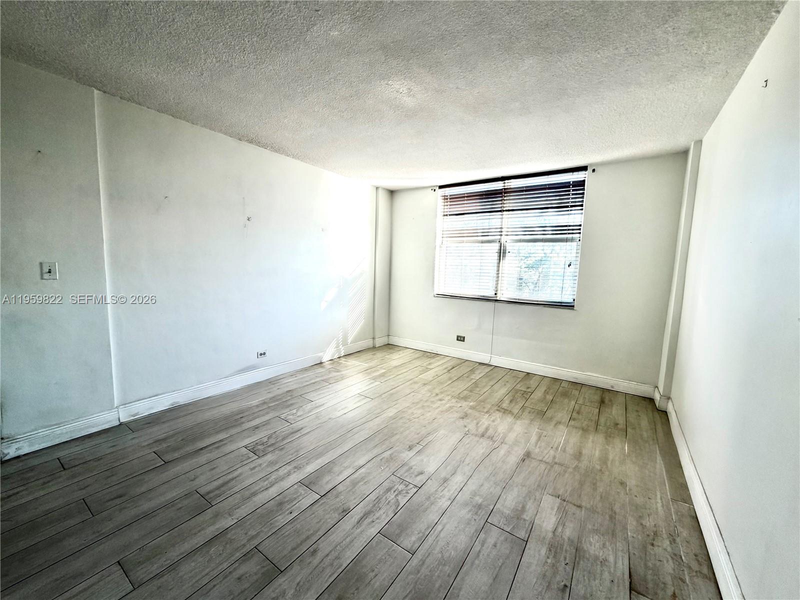 3660 NE 166th St #301 +40' Deeded Dock, North Miami Beach FL 33160