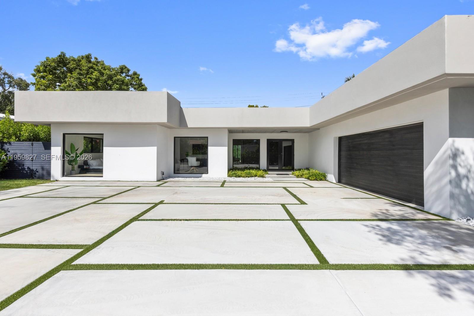 85 W Shore Dr W, Miami FL 33133