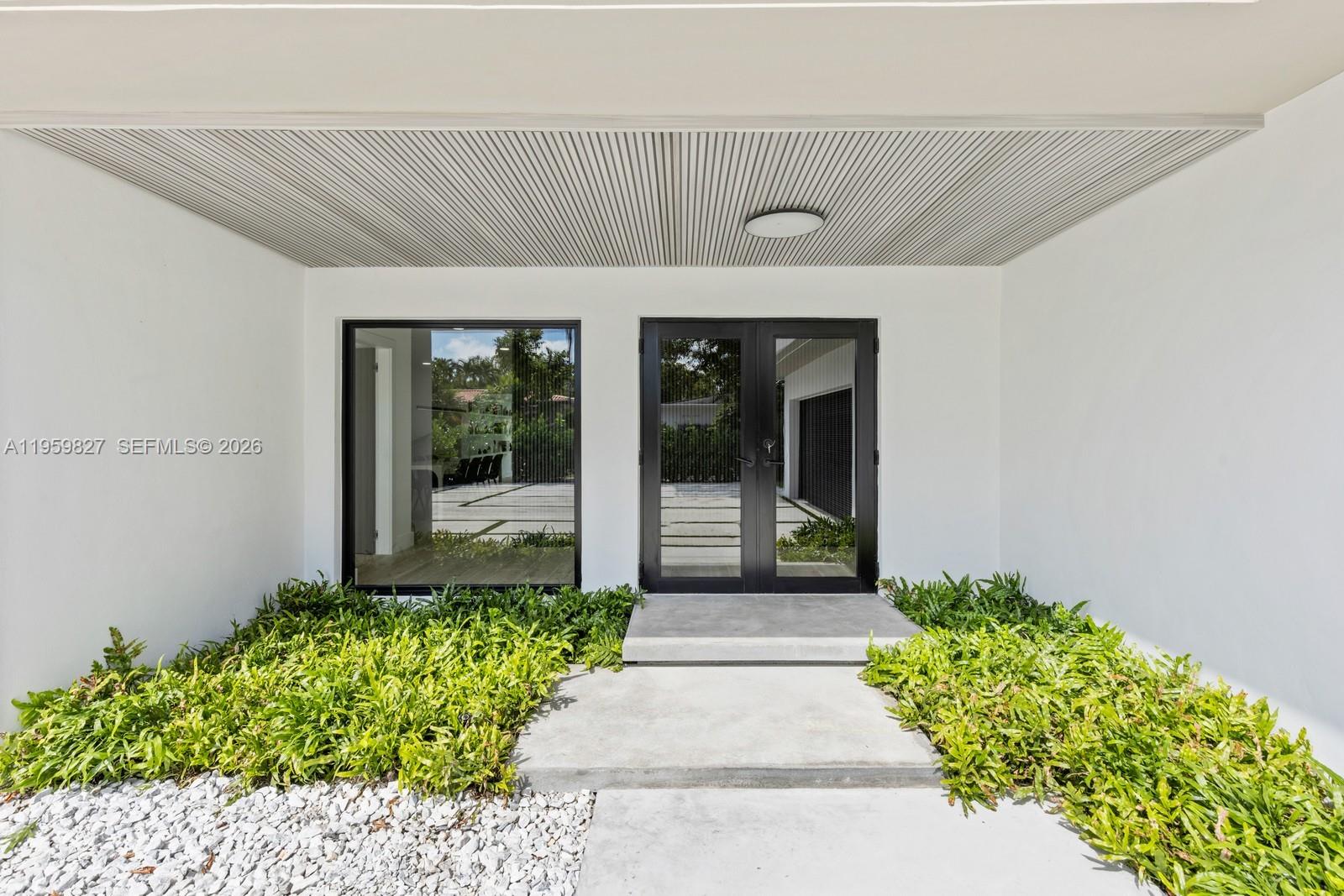 85 W Shore Dr W, Miami FL 33133