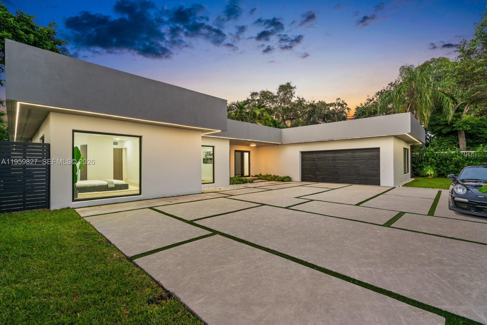 85 W Shore Dr W, Miami FL 33133