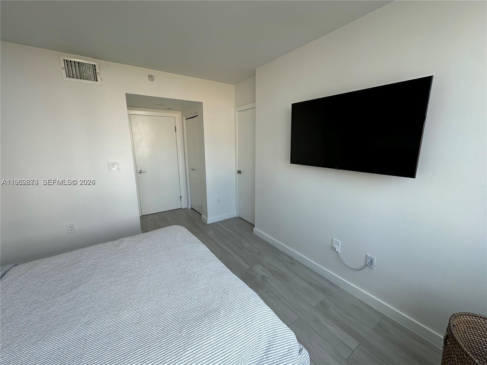 Miami FL 33131 - A11959873