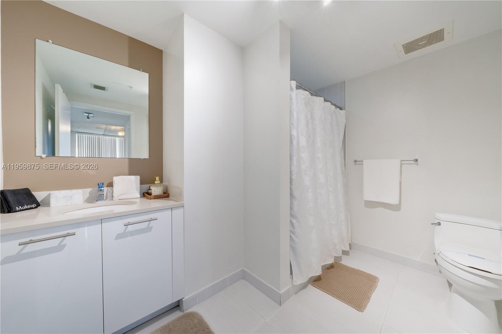 3250 NE 1st Ave #713, Miami FL 33137