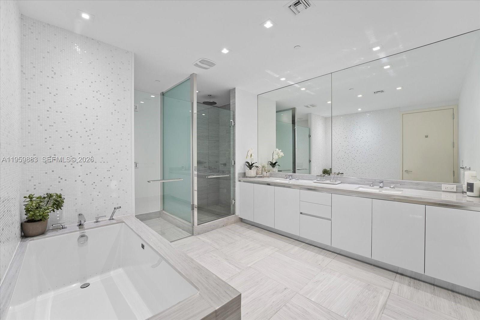 16901 Collins Ave #2503, Sunny Isles Beach FL 33160