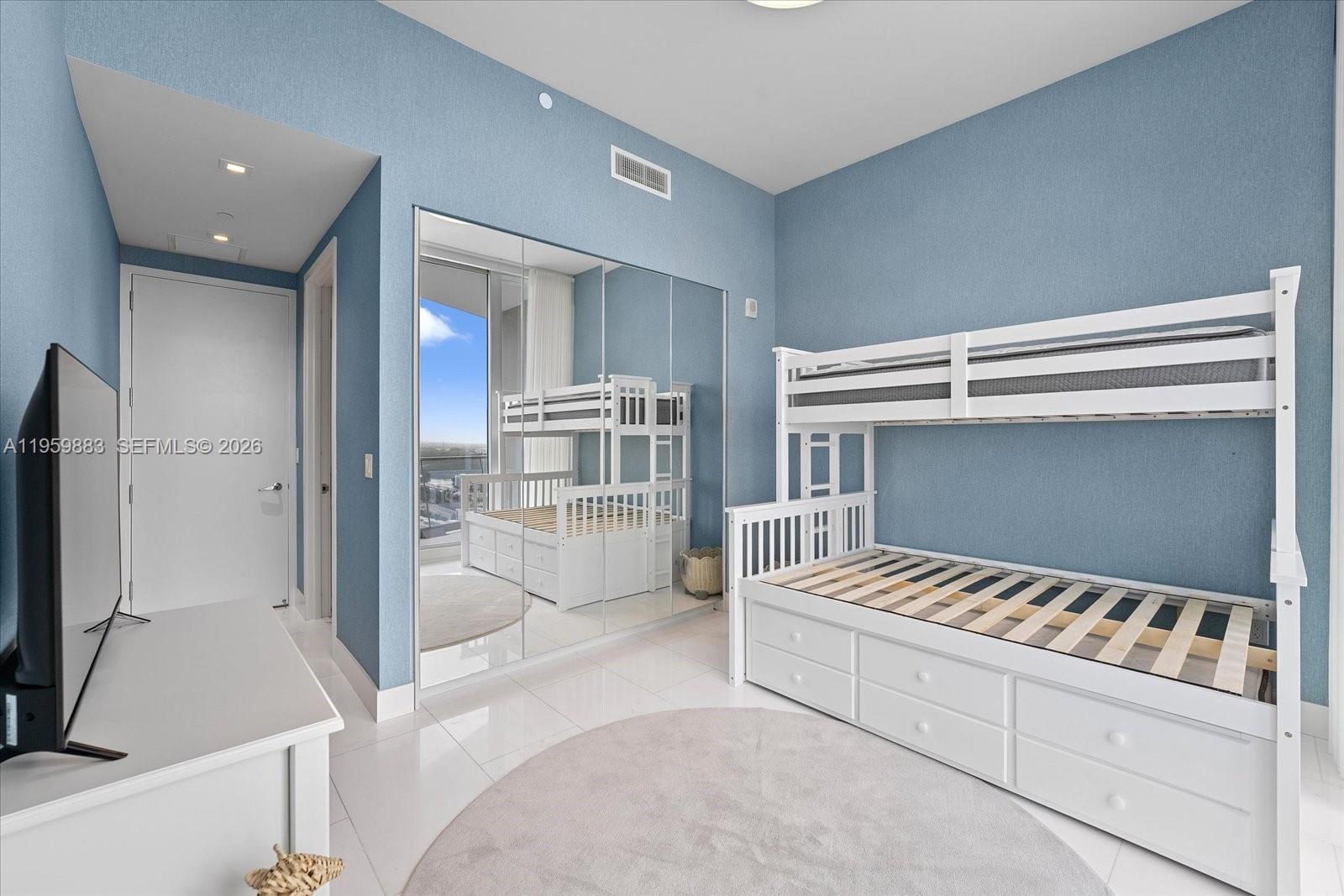16901 Collins Ave #2503, Sunny Isles Beach FL 33160
