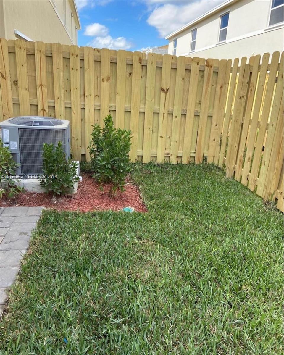 556 NE 5th St #1, Florida City FL 33034