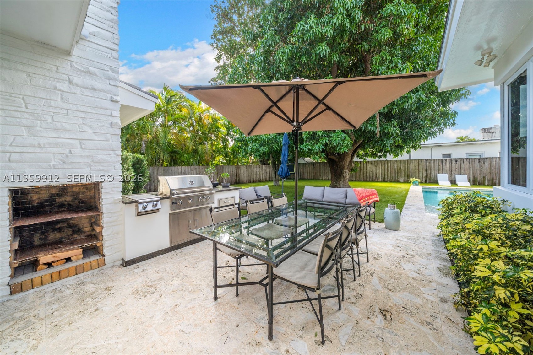 4595 N Jefferson Ave, Miami Beach FL 33140