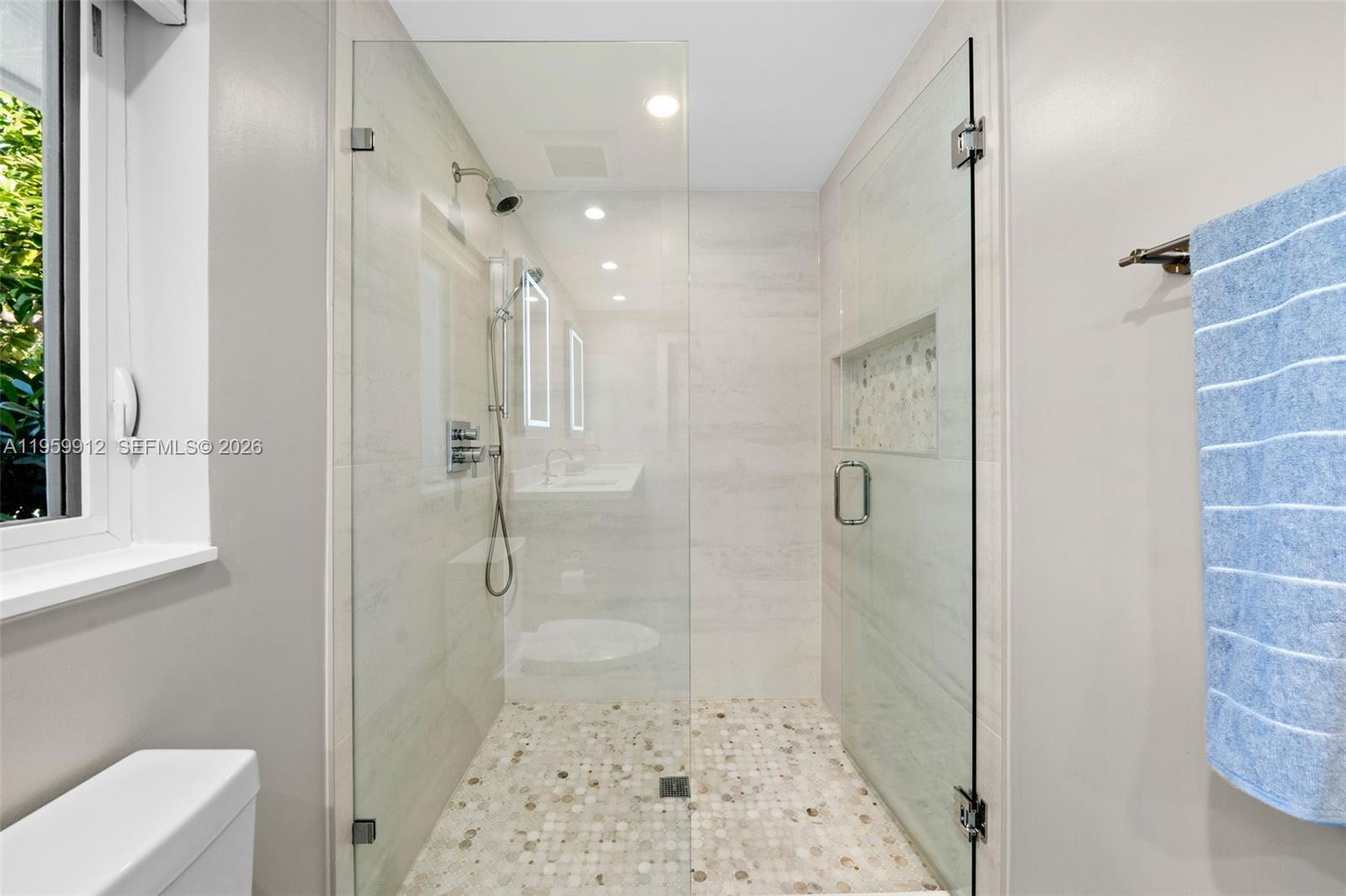 4595 N Jefferson Ave, Miami Beach FL 33140