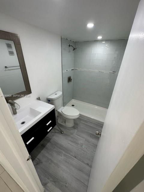 3527 NE 168th St #202, North Miami Beach FL 33160