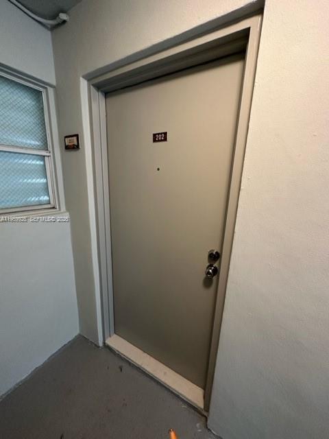 3527 NE 168th St #202, North Miami Beach FL 33160