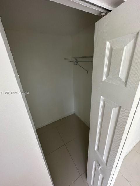 3527 NE 168th St #202, North Miami Beach FL 33160
