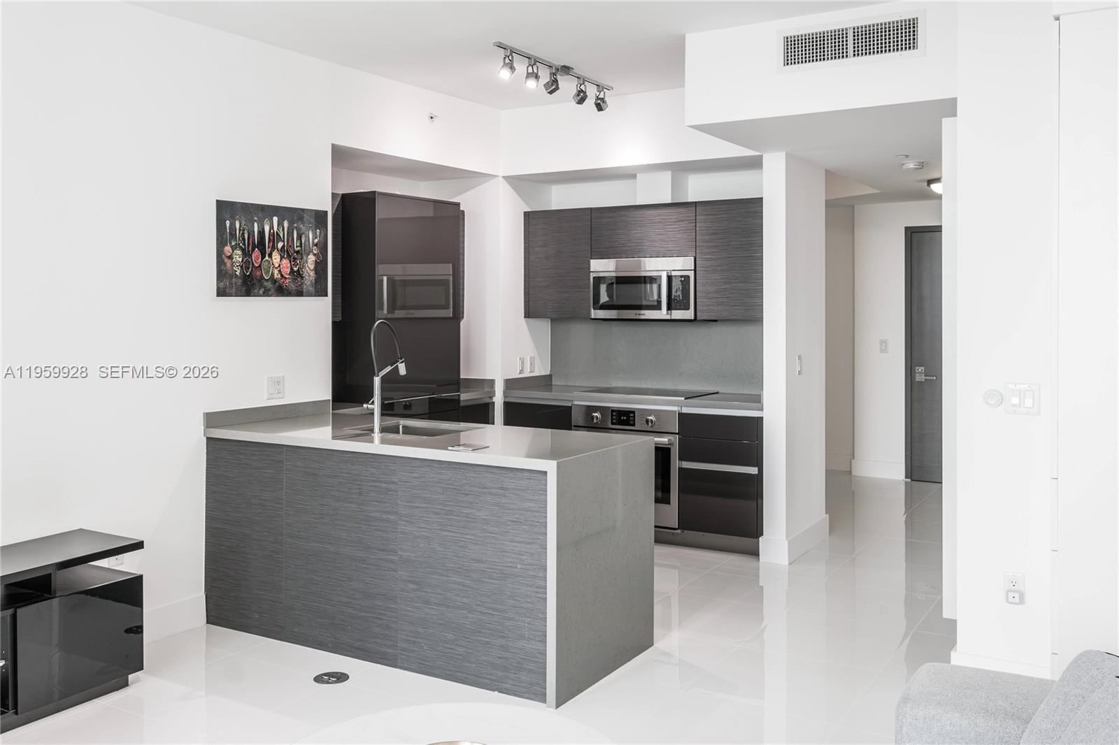1080 Brickell Ave #3904, Miami FL 33131