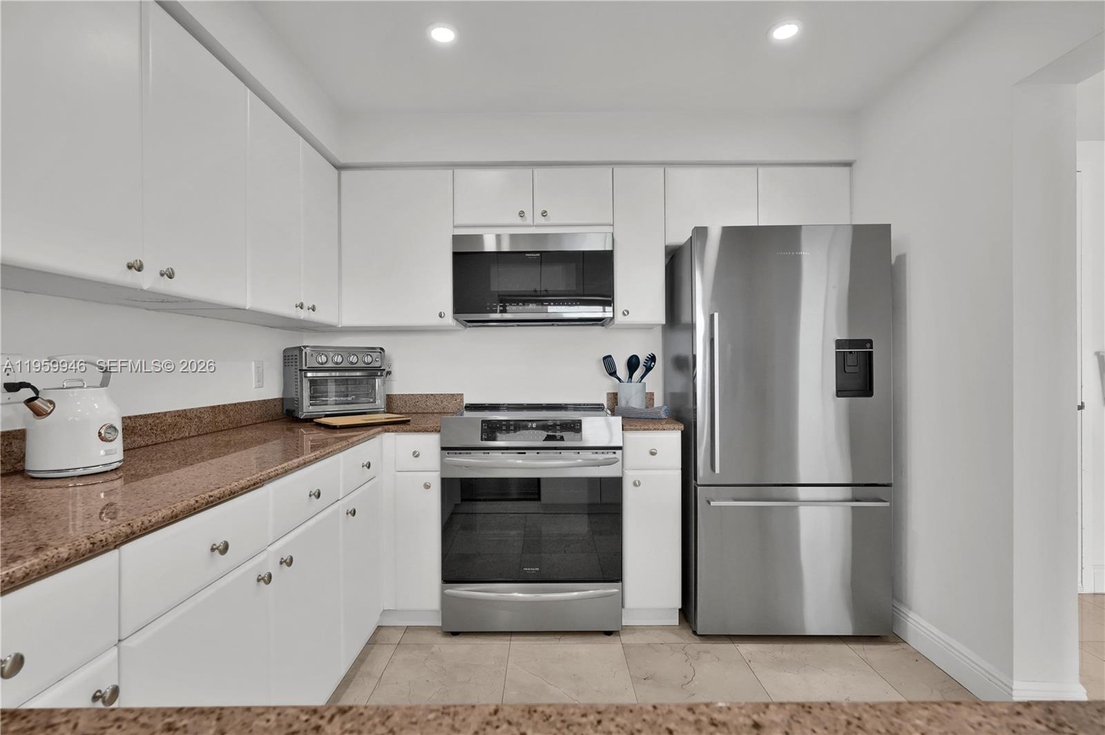 2475 Brickell Ave #1509, Miami FL 33129