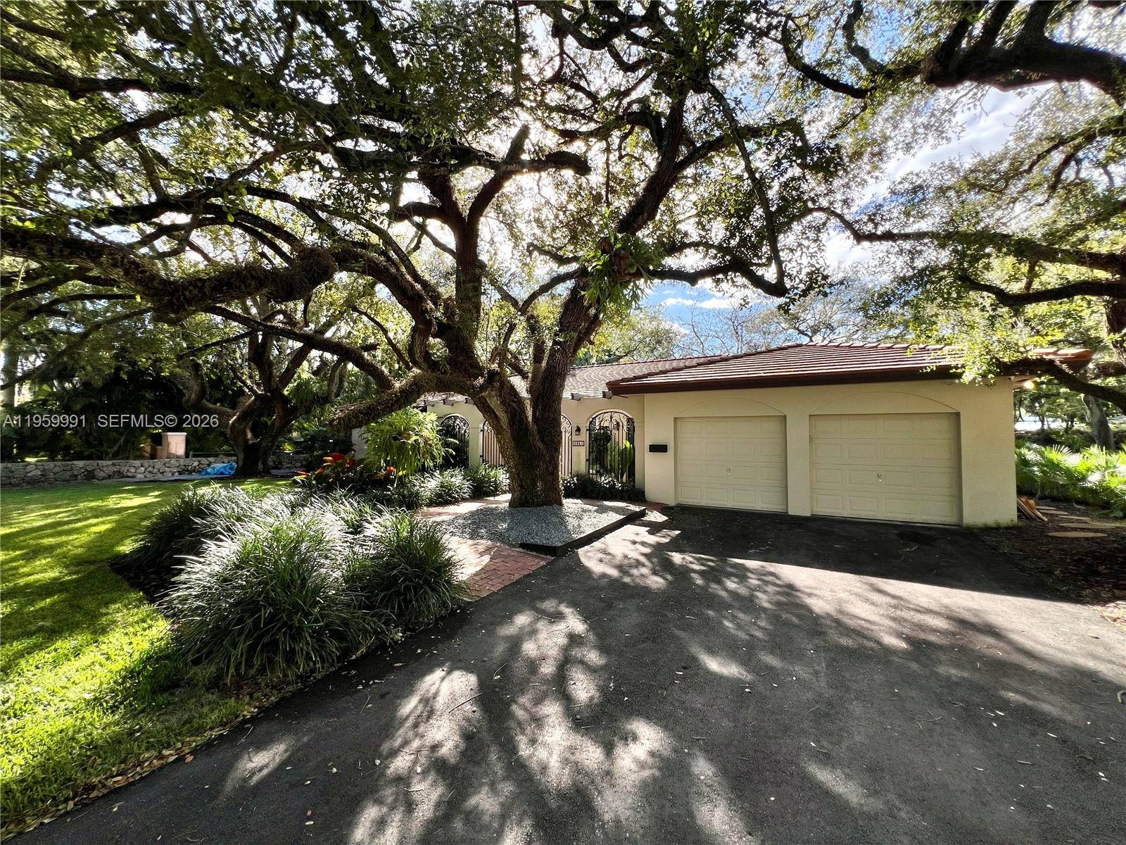 4350 Palmarito St, Coral Gables FL 33146