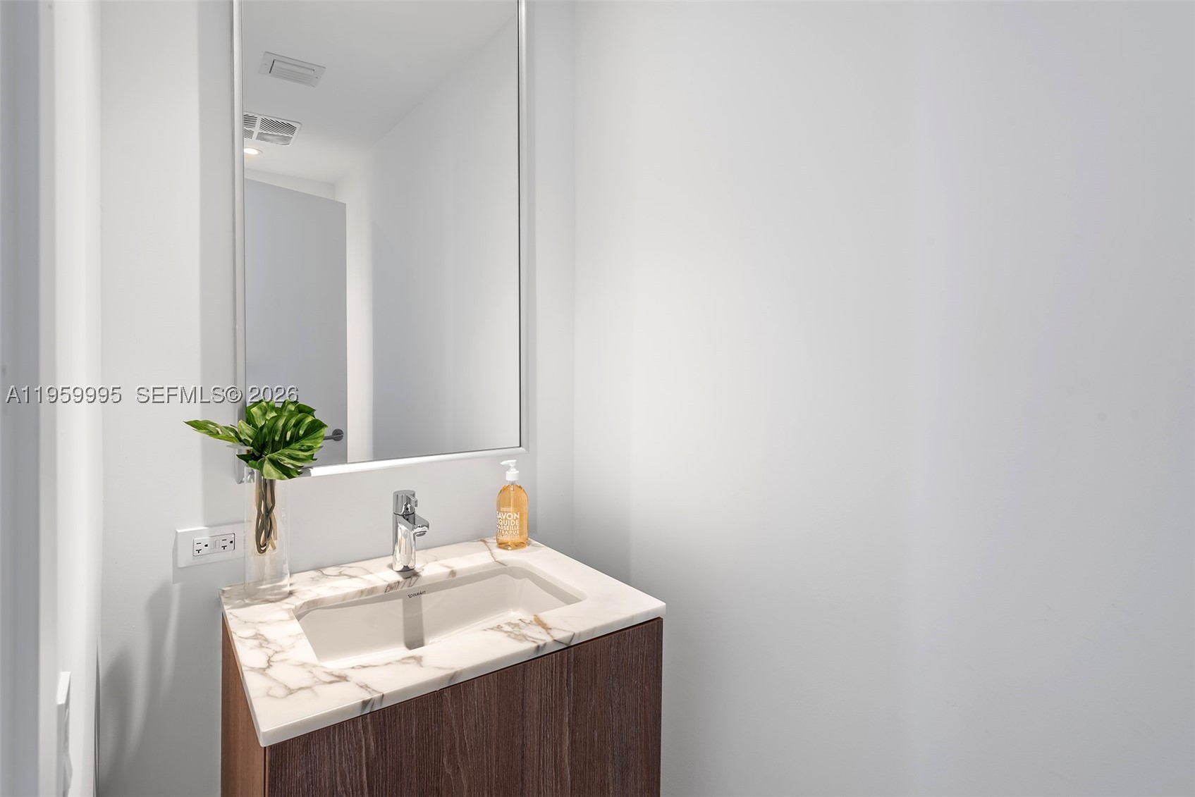 500 Alton Rd #2903, Miami Beach FL 33139