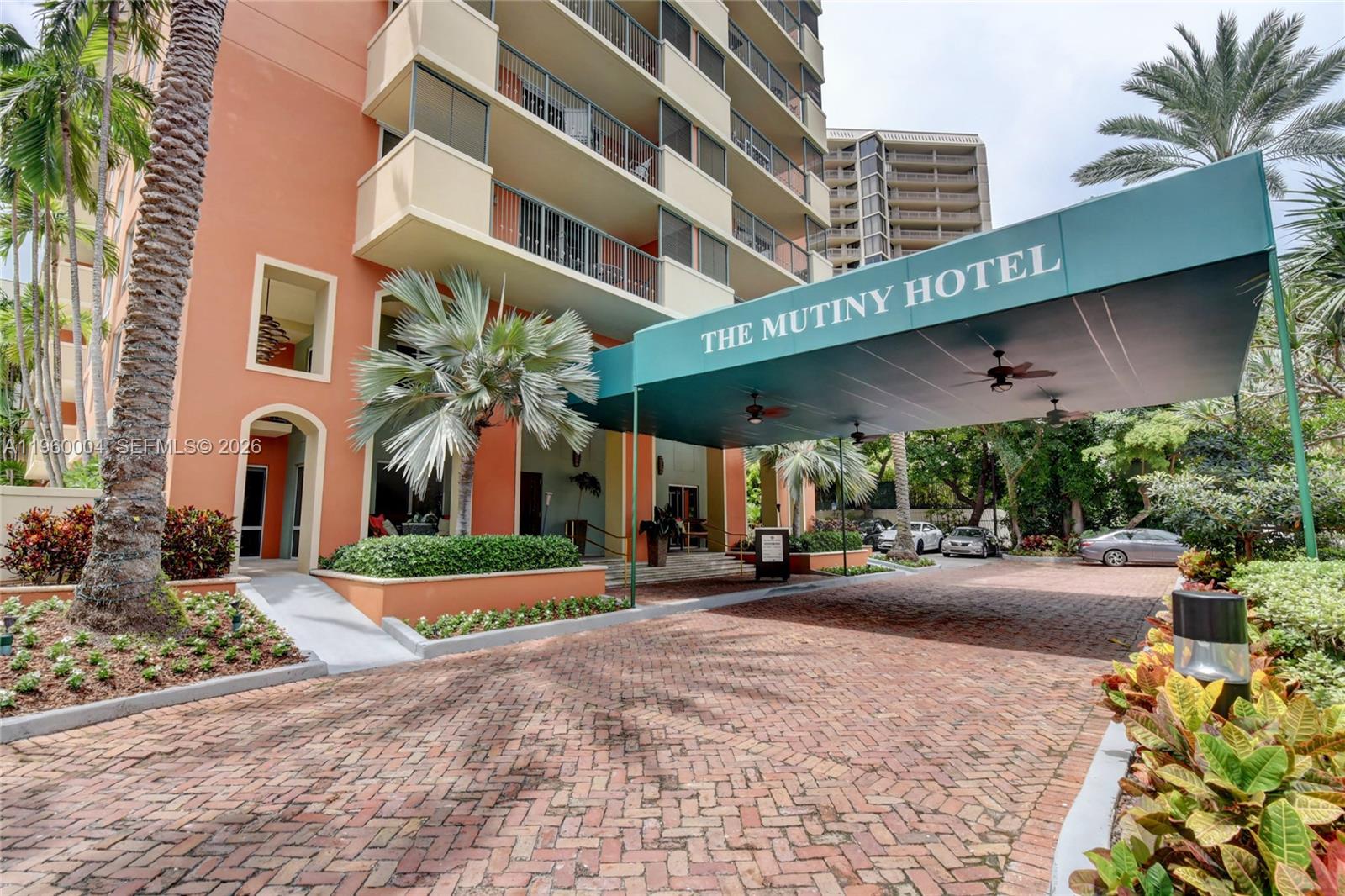 2951 S Bayshore Dr #PH-3, Miami FL 33133