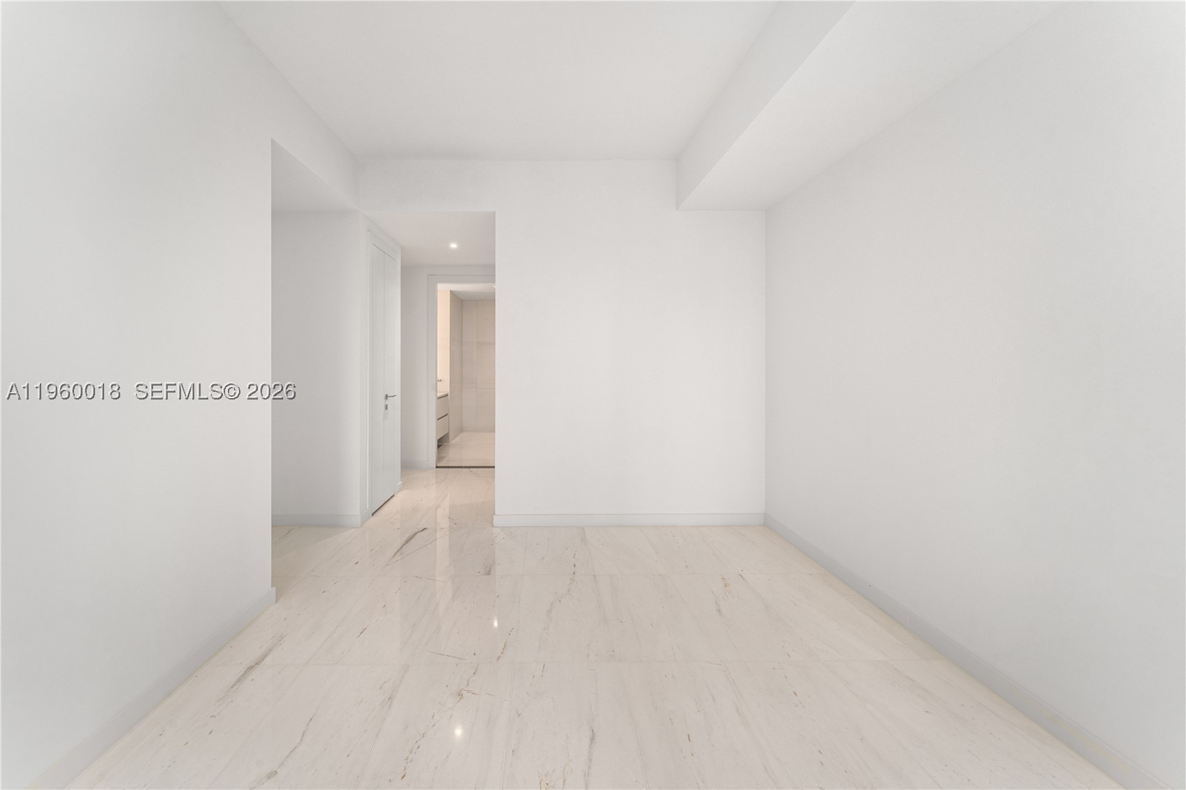 300 BISCAYNE BLVD WAY #2009, Miami FL 33131