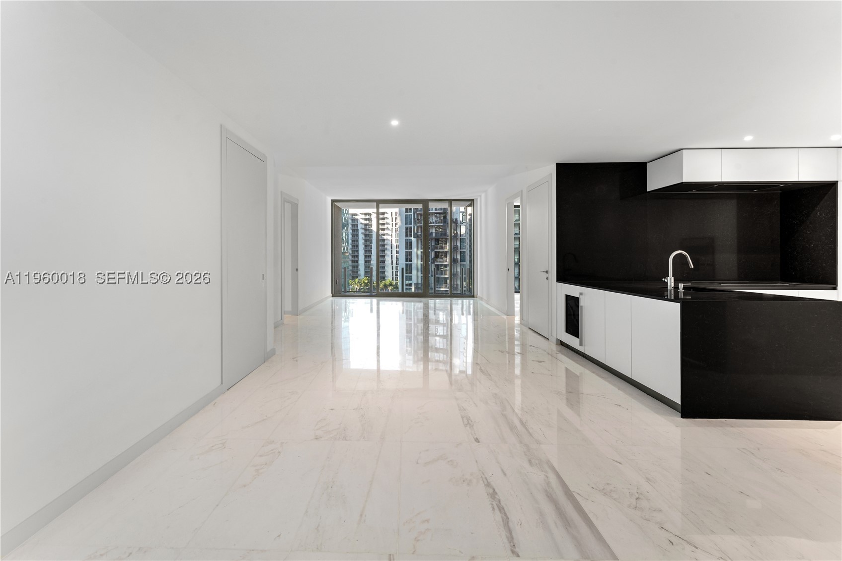 300 BISCAYNE BLVD WAY #2009, Miami FL 33131