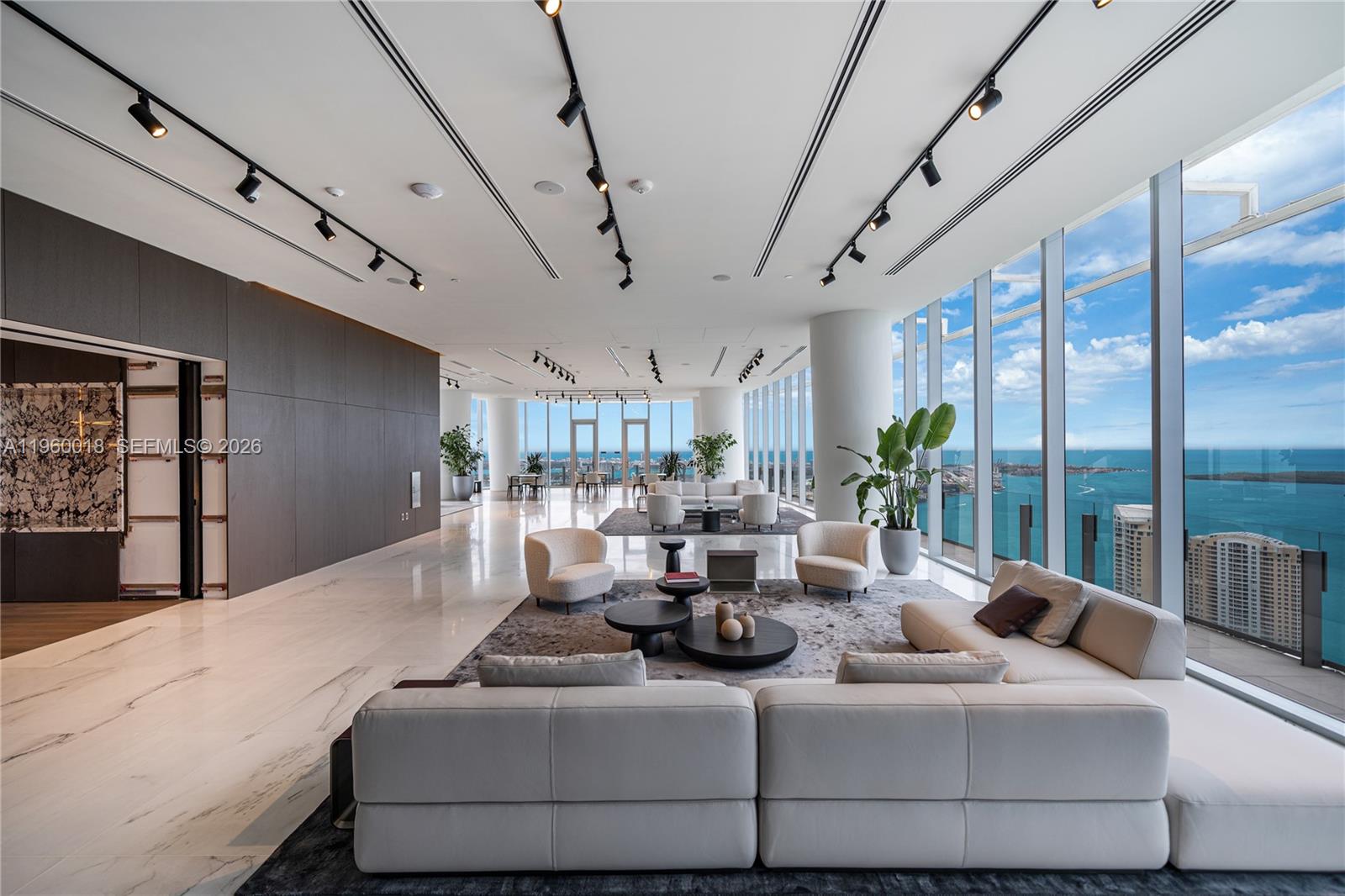 300 BISCAYNE BLVD WAY #2009, Miami FL 33131