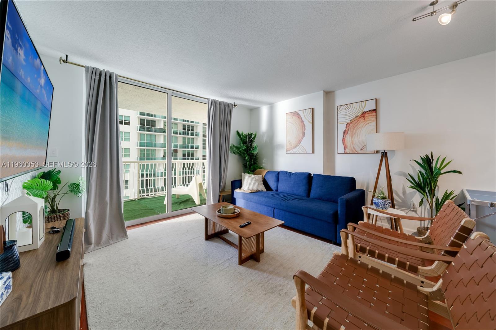 1200 Brickell Bay Dr #1705, Miami FL 33131