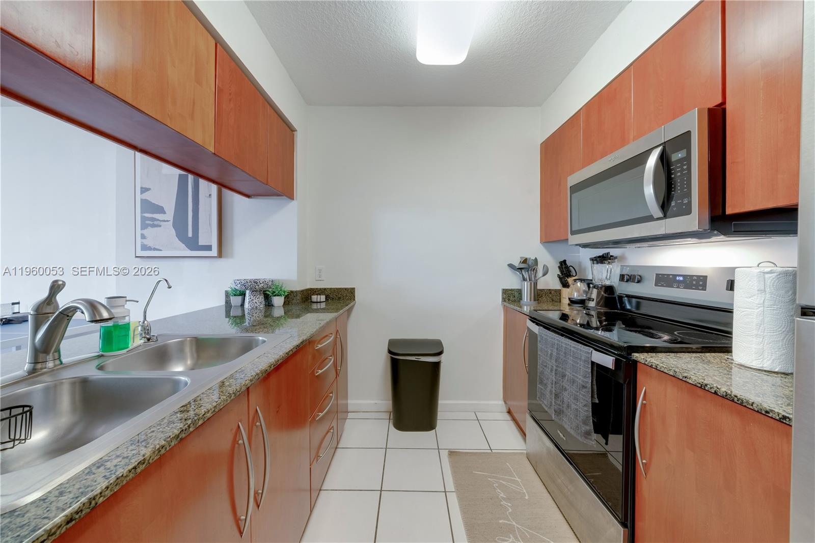 1200 Brickell Bay Dr #1705, Miami FL 33131
